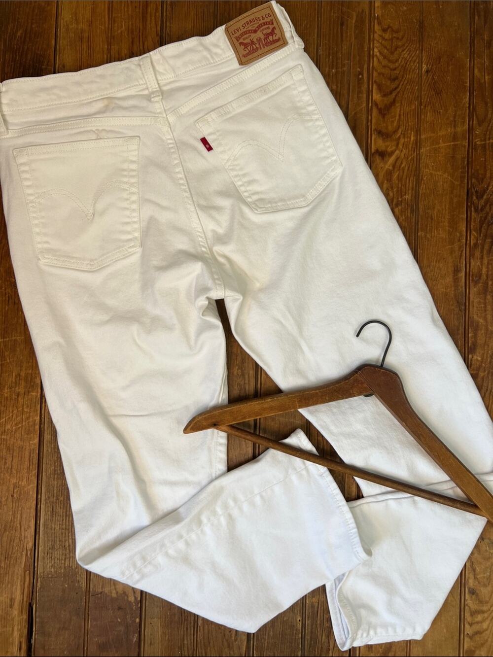 Levi's premium Red label jeans White wedgie straight leg high rise button fly